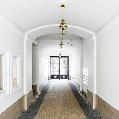 Daire Charming Architect's Varşova